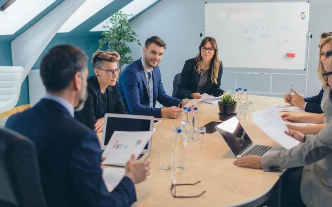 Cómo equilibrar la vida laboral y personal, tanto para uno mismo como para los profesionales de tu empresa